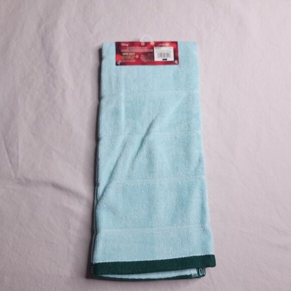 Star Wars Mandalorian Baby Yoda Christmas Holiday Bathroom Hand Towels Set of 2 - Picture 3 of 5